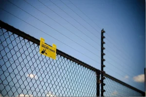 another instance of an electric fence.jpg